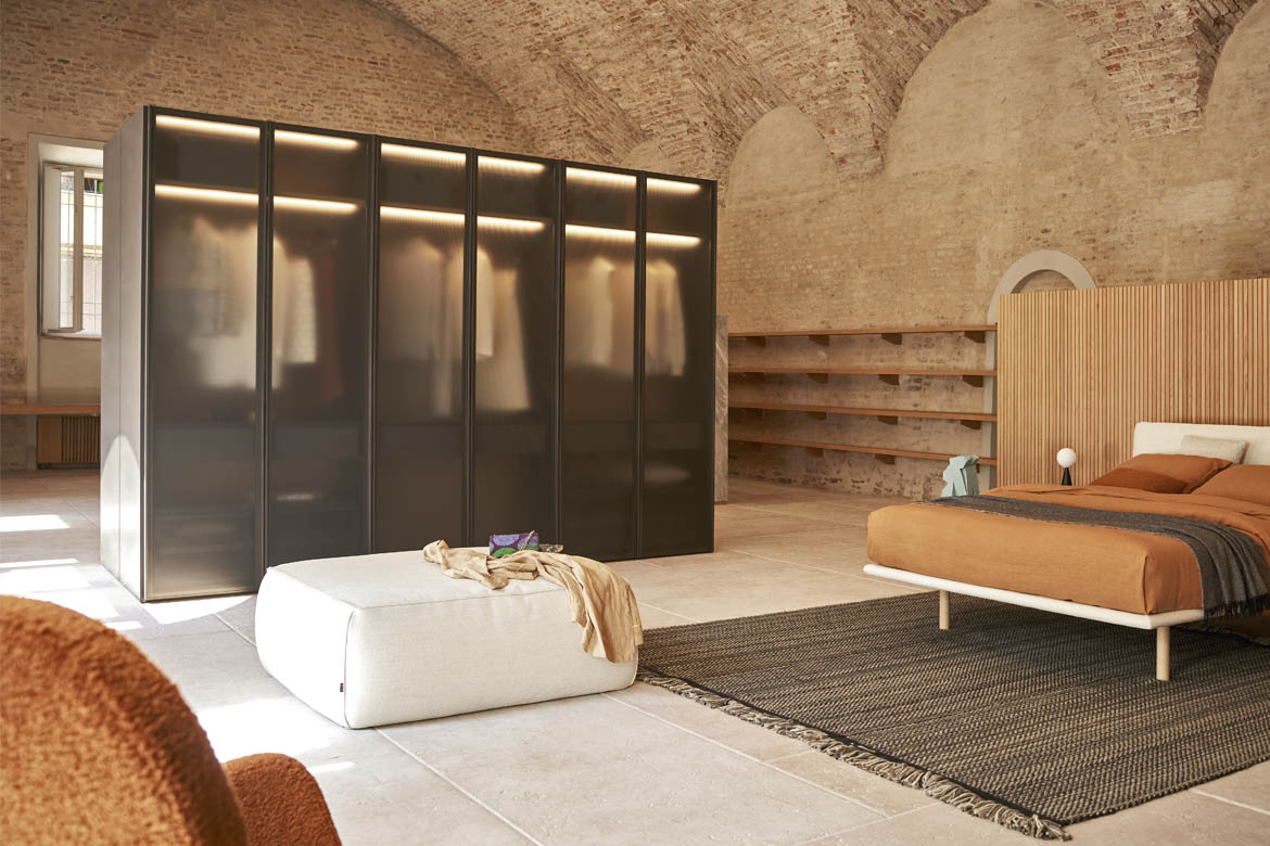 https://casanovaarredo.live/wp-content/uploads/2019/04/PIANCA_Milano_02_Big_O.jpg