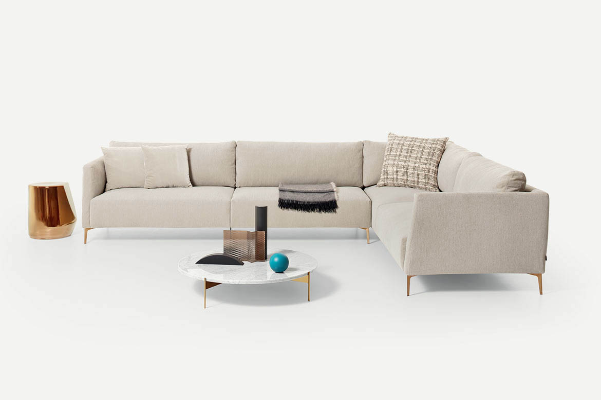 https://casanovaarredo.live/wp-content/uploads/2019/04/Volo-sofa-PIANCA_07_BIG_O.jpg