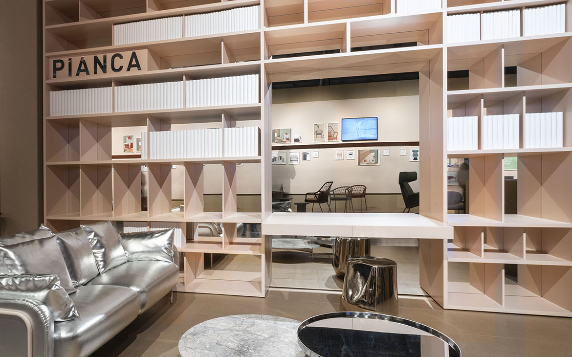 https://casanovaarredo.live/wp-content/uploads/2021/09/Supersalone-2021-Pianca-stand.jpg