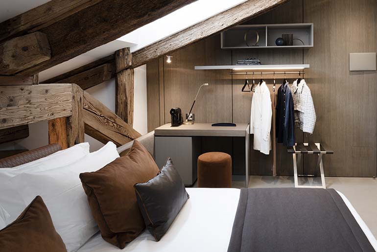 https://casanovaarredo.live/wp-content/uploads/2021/11/Palazzo-Pianca-03a.jpg