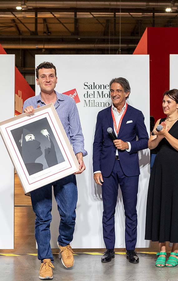 60 anni di presenza ininterrotta al salone del mobile Pianca festeggia la premiazione